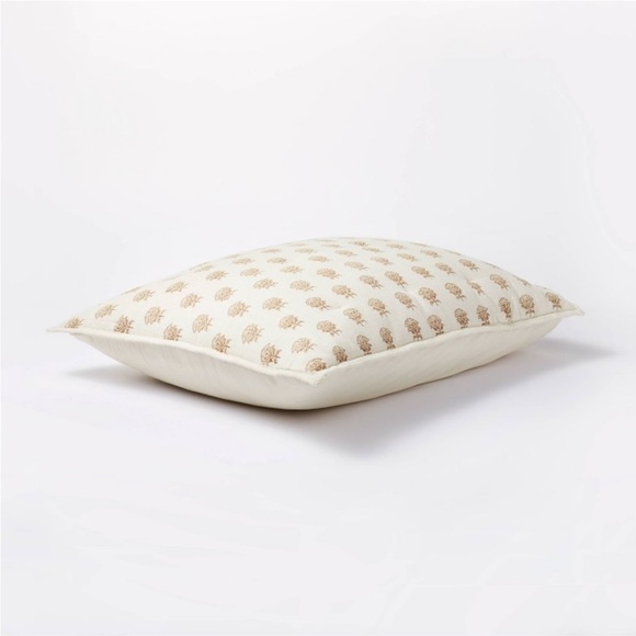 STUDIO MCGEE NEW lofty cotton slub woodblock floral quilt sham -king - Picture 3 of 9